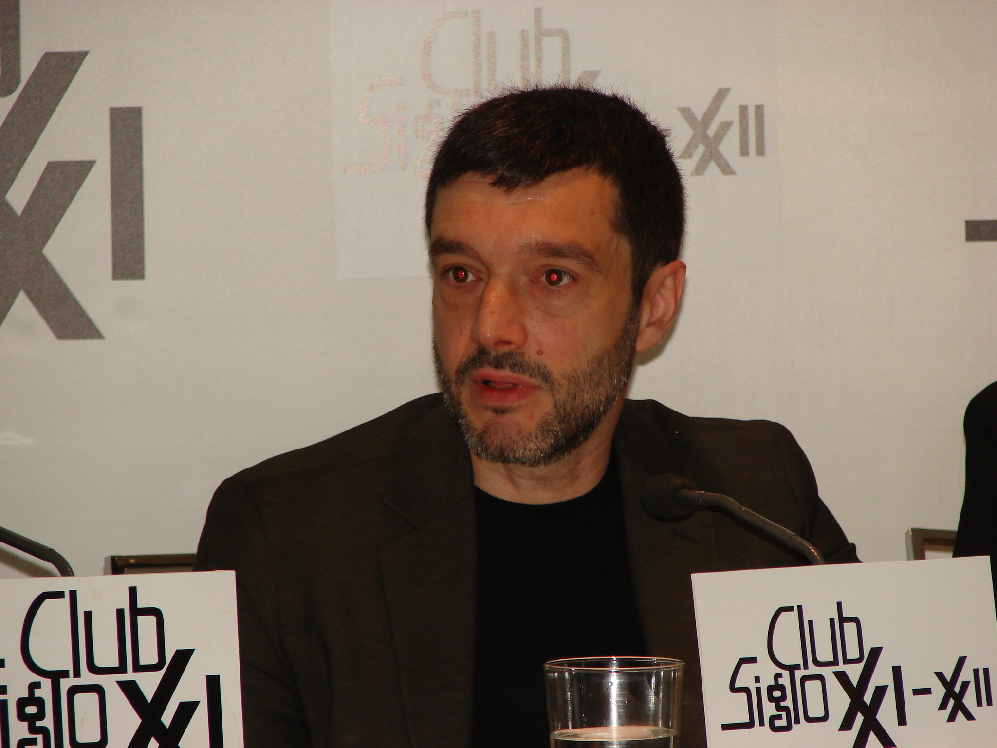 Desayuno-coloquio con Pablo Bustinduy